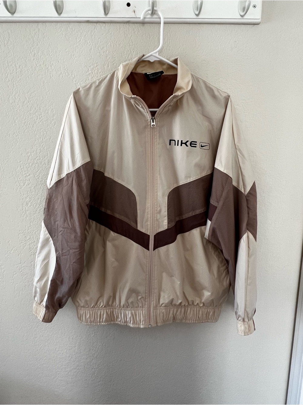 Nike Vintage Style Tan/Beige Nylon Oversized Full Zip Track Windbreaker Jacket